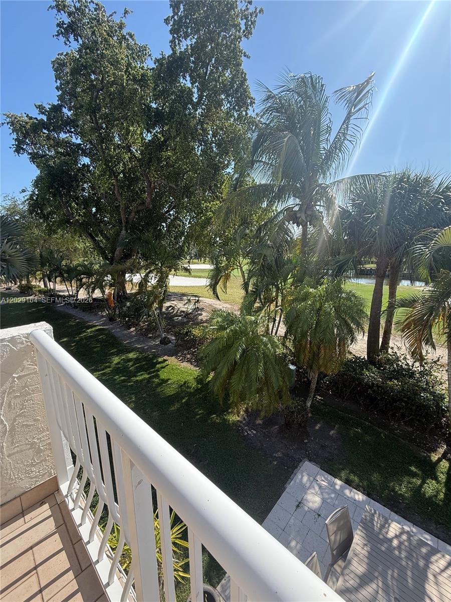 DELVISTA B CONDO - Residential