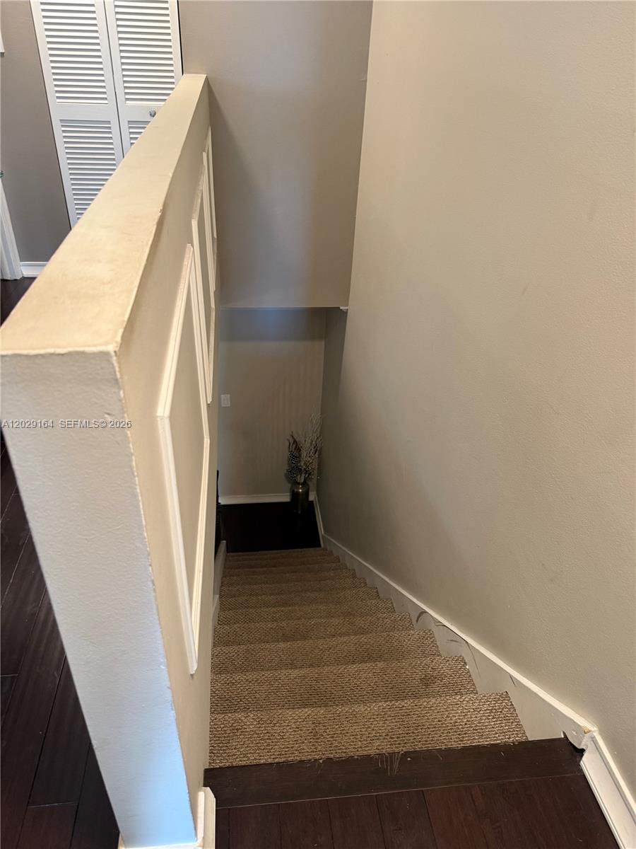 DELVISTA B CONDO - Residential
