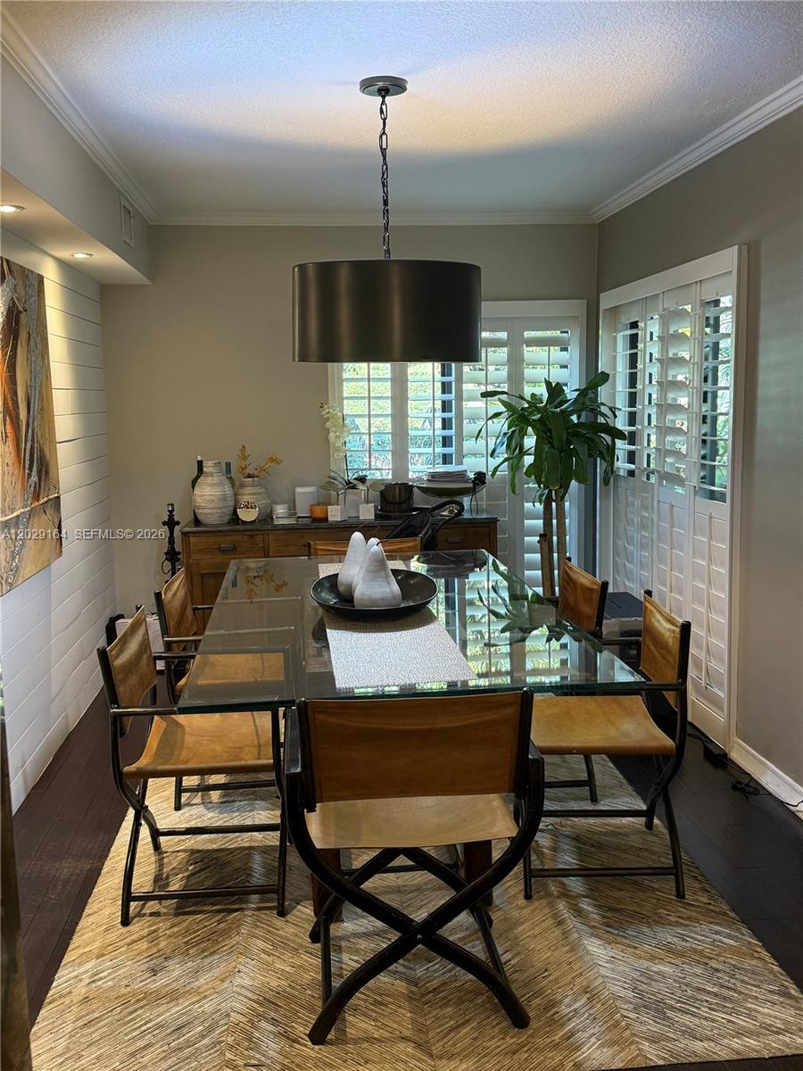 DELVISTA B CONDO - Residential