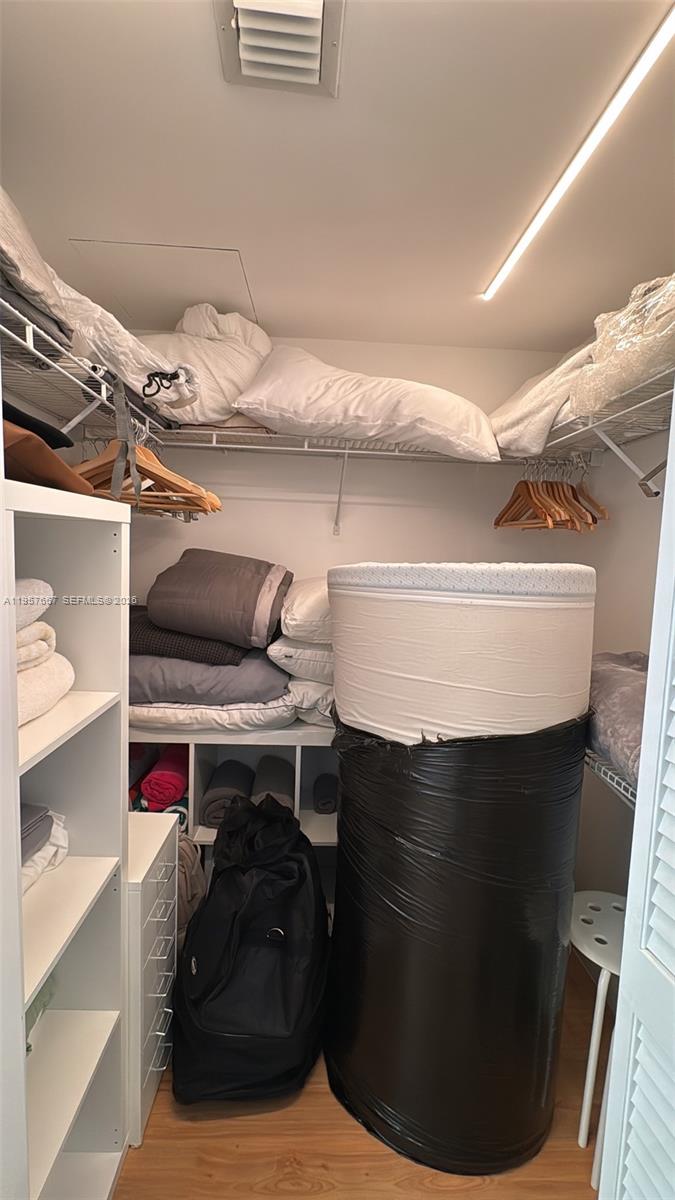 BRICKELL ON THE RIVER S T - Residential