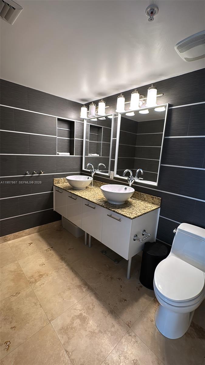 BRICKELL ON THE RIVER S T - Residential