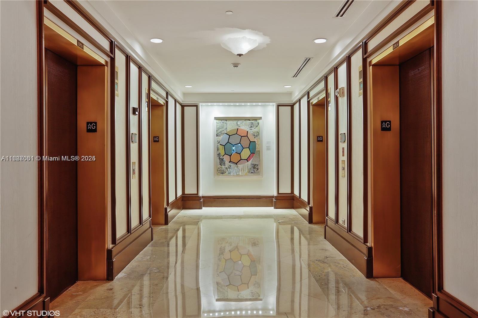 FONTAINEBLEAU II TRESOR - Residential