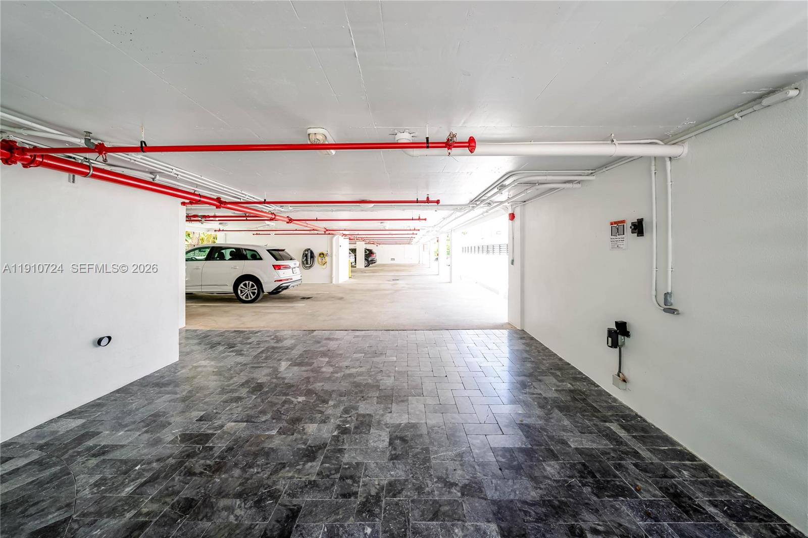 ISLE OF NORMANDY MIAMI VI - Residential