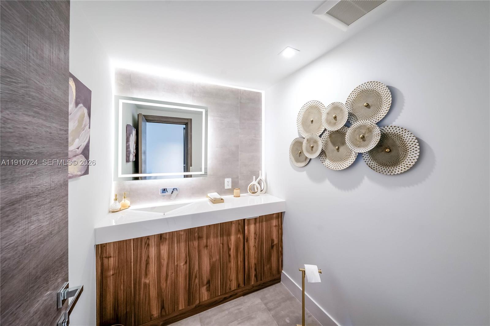 ISLE OF NORMANDY MIAMI VI - Residential