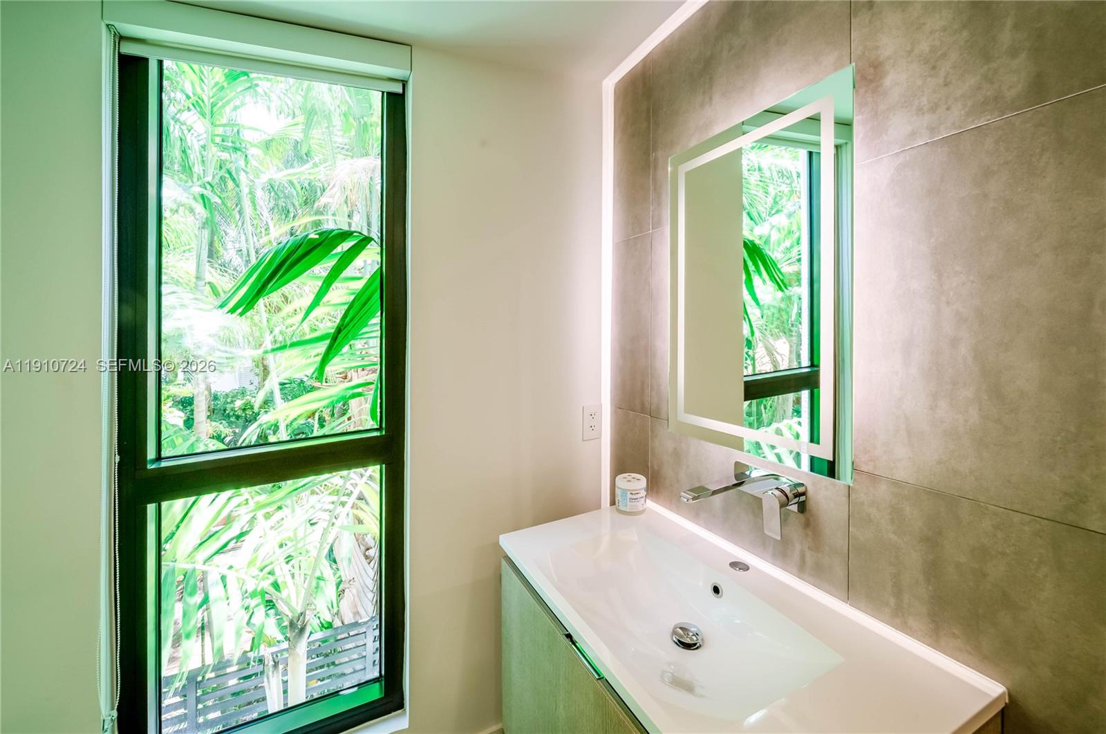 ISLE OF NORMANDY MIAMI VI - Residential