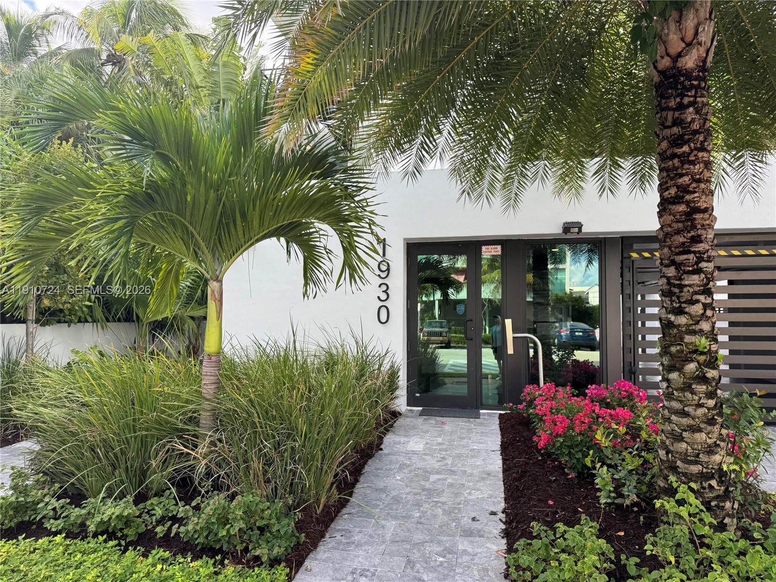 ISLE OF NORMANDY MIAMI VI - Residential