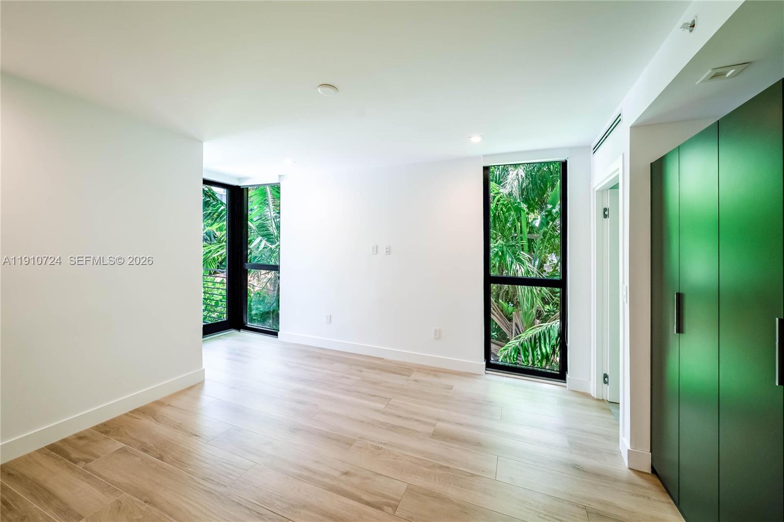 ISLE OF NORMANDY MIAMI VI - Residential