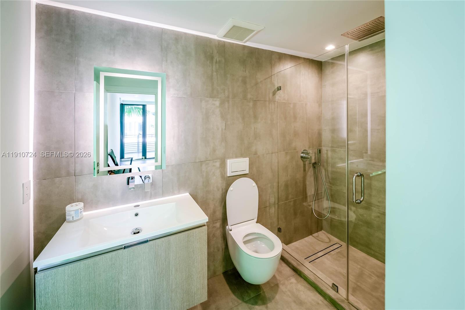 ISLE OF NORMANDY MIAMI VI - Residential