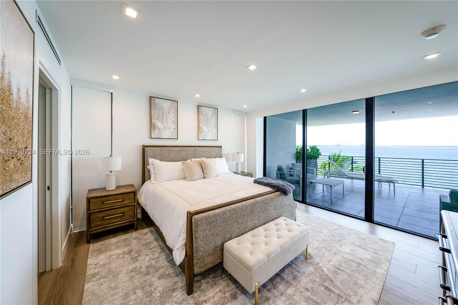 ISLE OF NORMANDY MIAMI VI - Residential