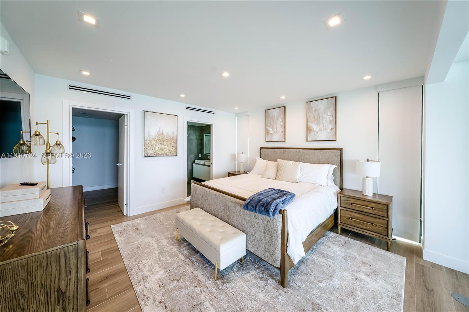 ISLE OF NORMANDY MIAMI VI - Residential