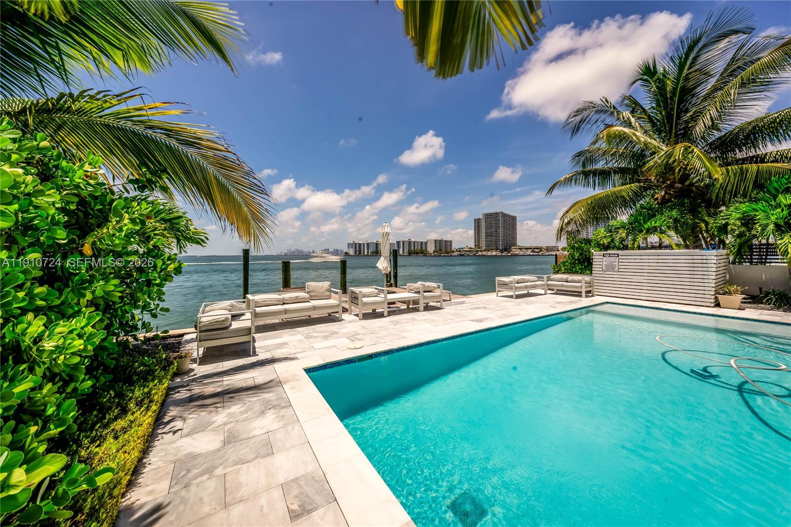 ISLE OF NORMANDY MIAMI VI - Residential