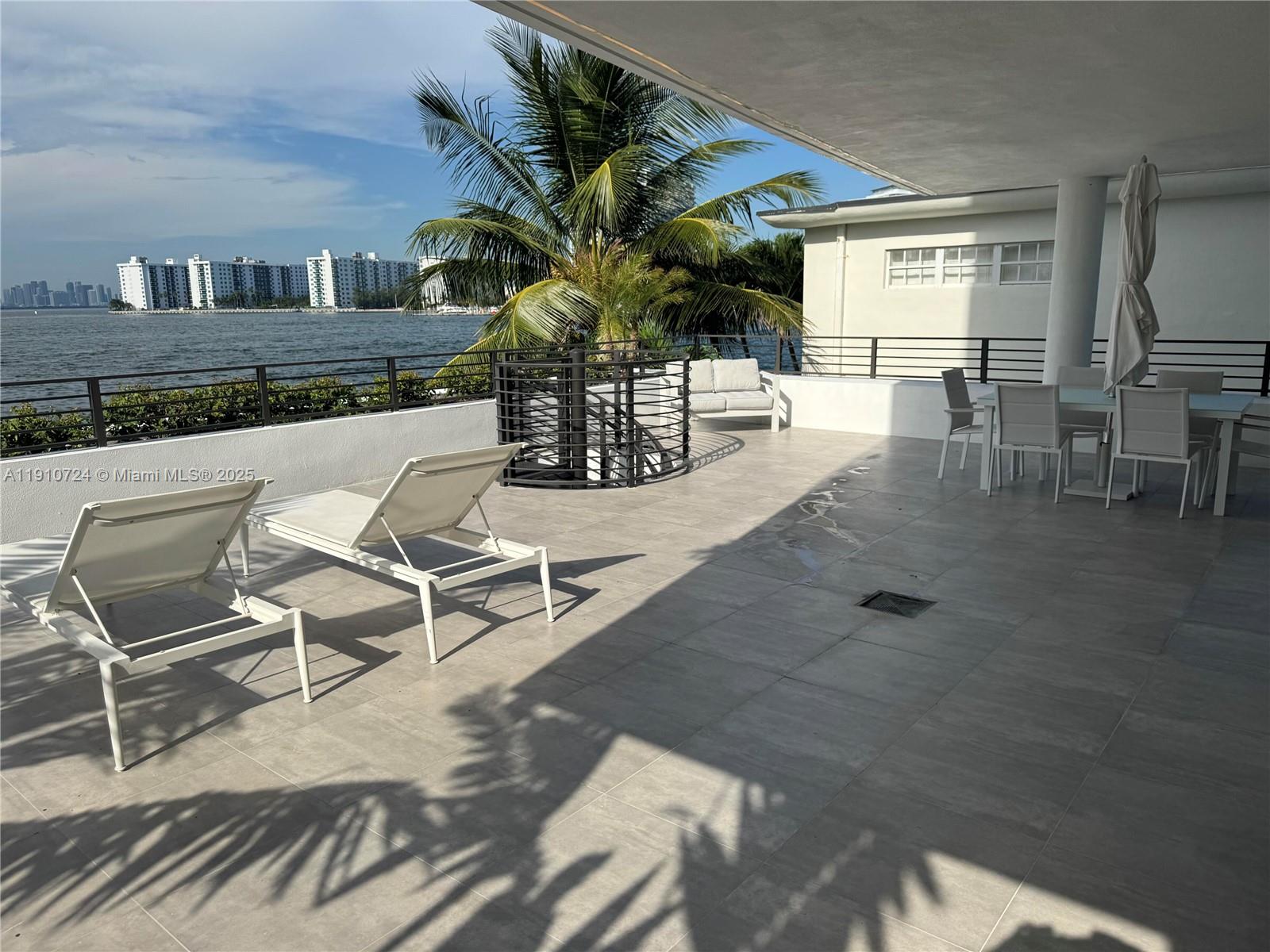ISLE OF NORMANDY MIAMI VI - Residential