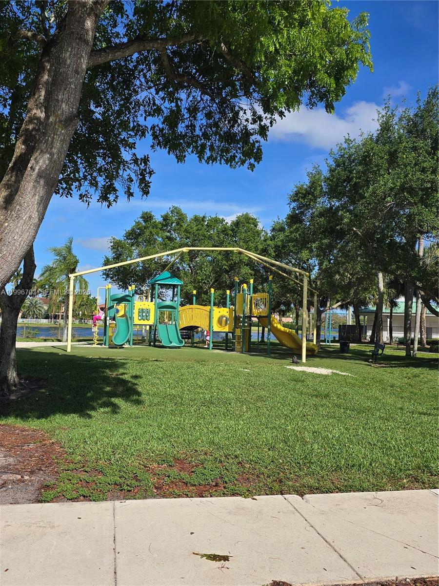 SILVER LAKES AT PEMBROKE - Residential