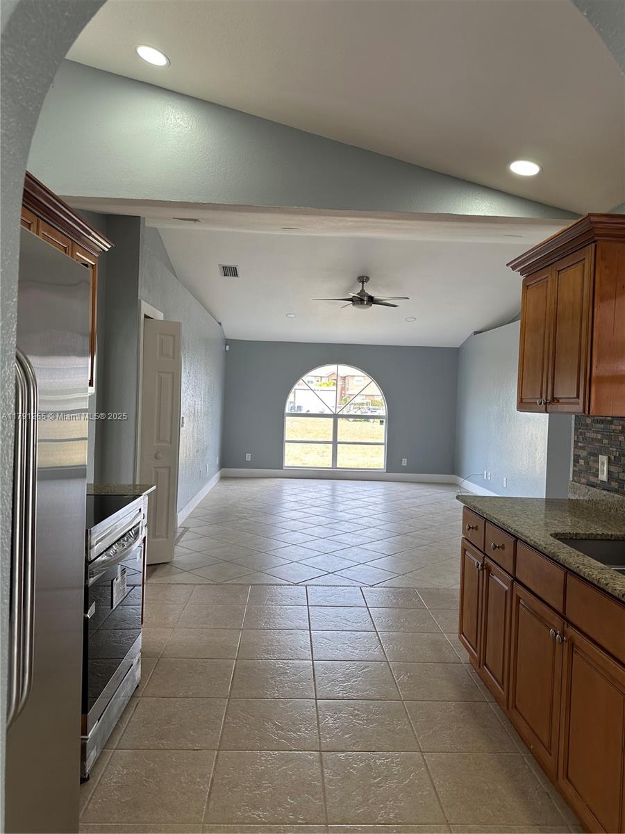 CAPE CORAL - Residential Lease