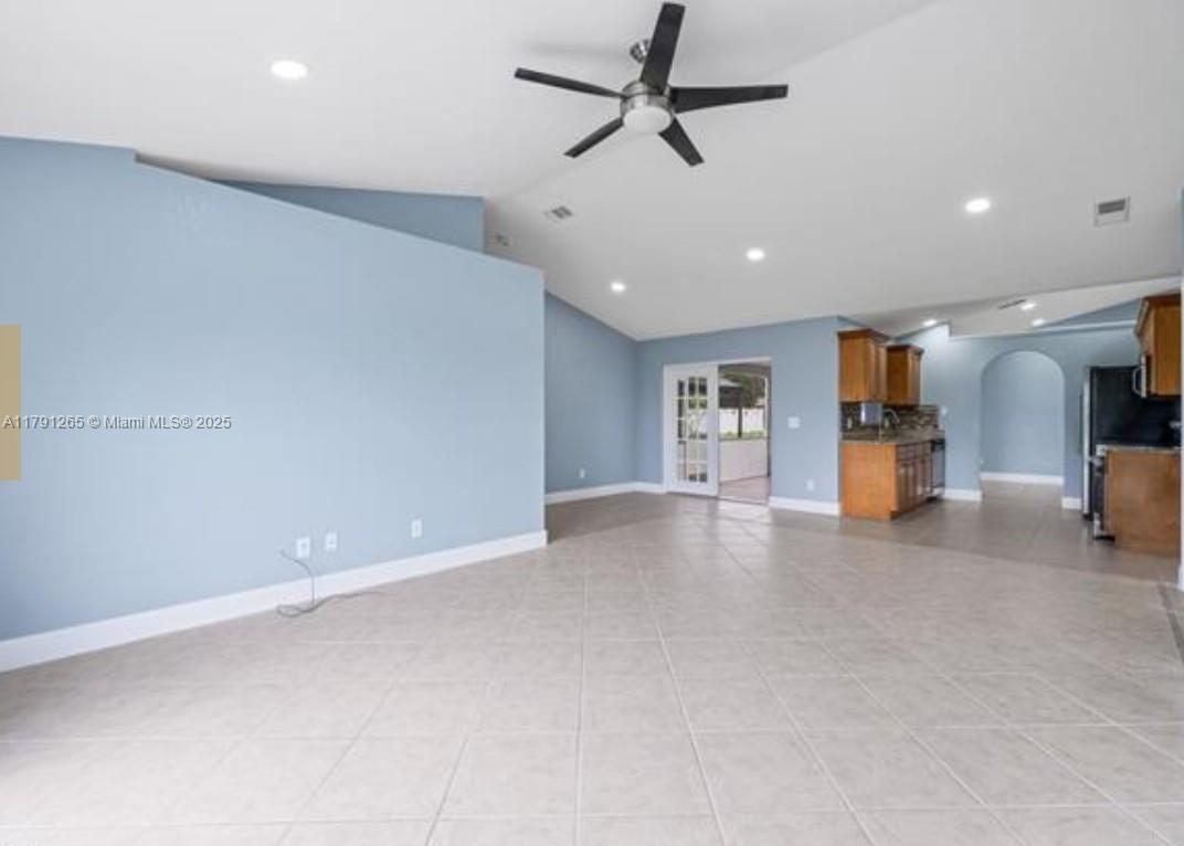 CAPE CORAL - Residential Lease