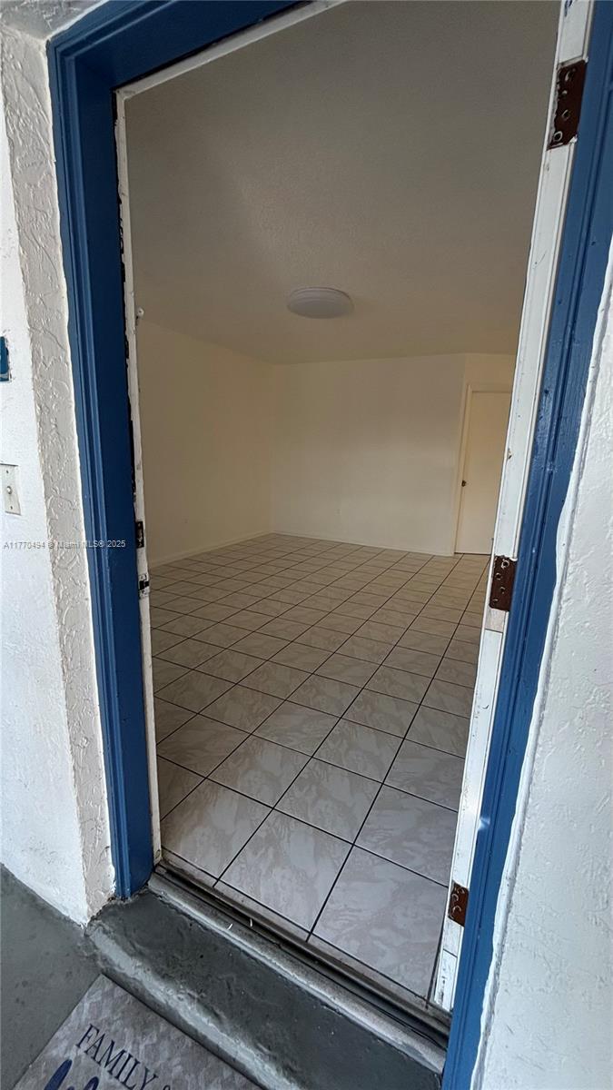 Rental Property at 321 Ne 1st Ct 111, Hallandale Beach, Broward County, Florida - Bedrooms: 1 
Bathrooms: 1  - $1,800 MO.