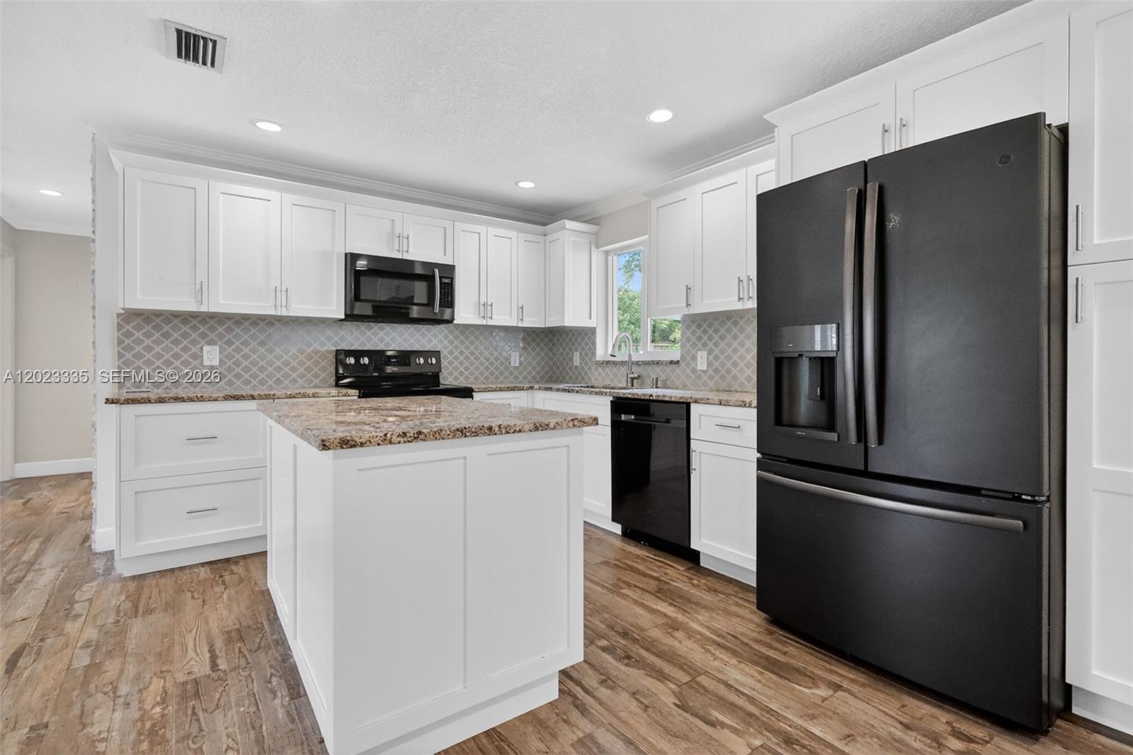 BREEZE HAVEN NO 3 - Residential