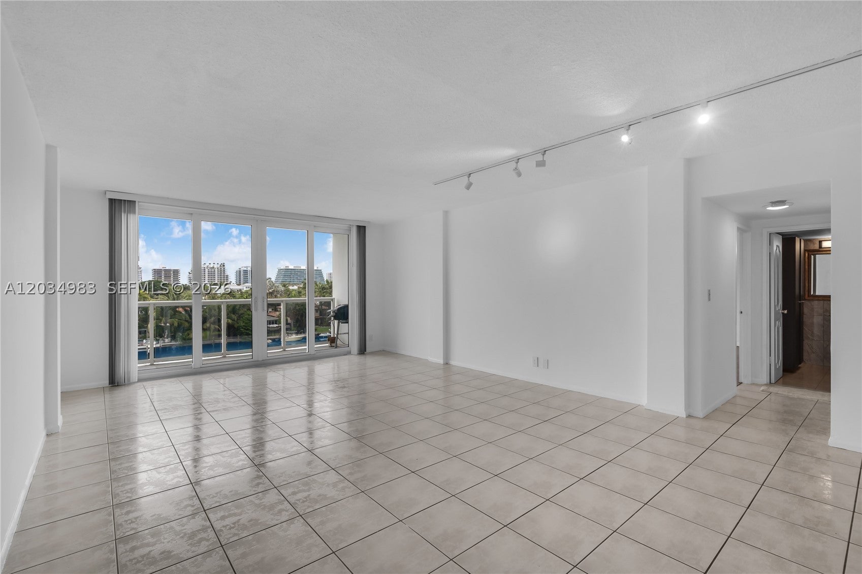 9381 E Bay Harbor Dr 504N
