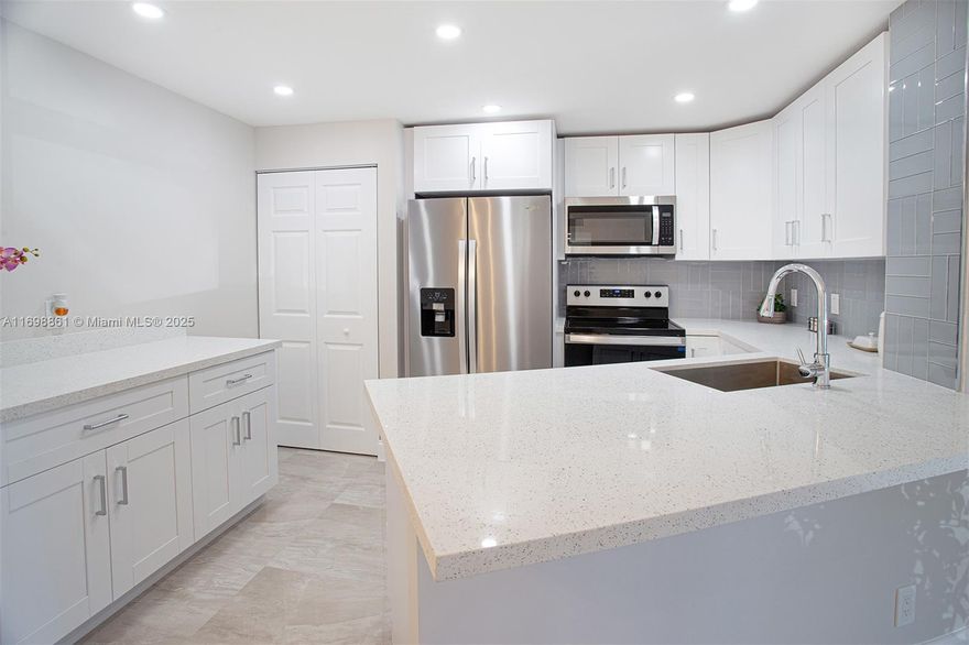 Community Condo with Resort-Style Amenities. This completely remodeled condo offers the perfect blend of comfort and convenience. Enjoy spacious living areas, a well-equipped kitchen,  The community features a range of amenities, including a pool, fitness center, and social areas, making it easy to stay engaged and connected. With a peaceful environment and nearby services.  Assessment already paid for community improvements. Great location. Close to the beach, shopping center, restaurants, groceries,  movie theater and more.