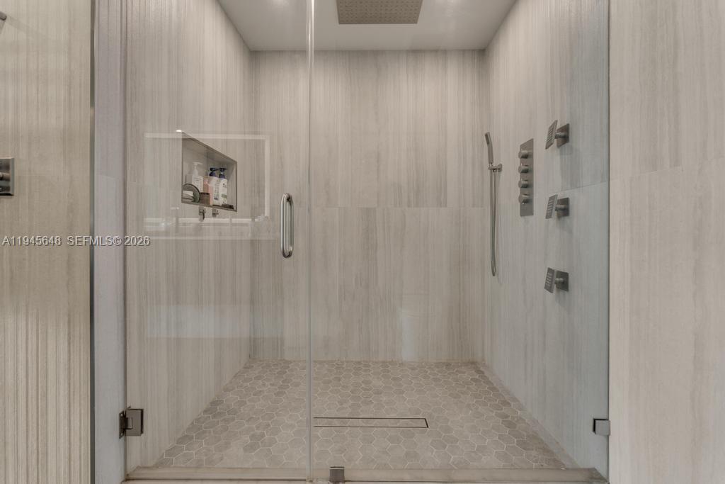 MARINABLUE CONDO - Residential