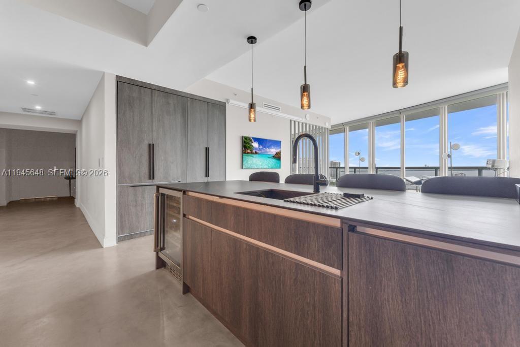 888 Biscayne Blvd 2409