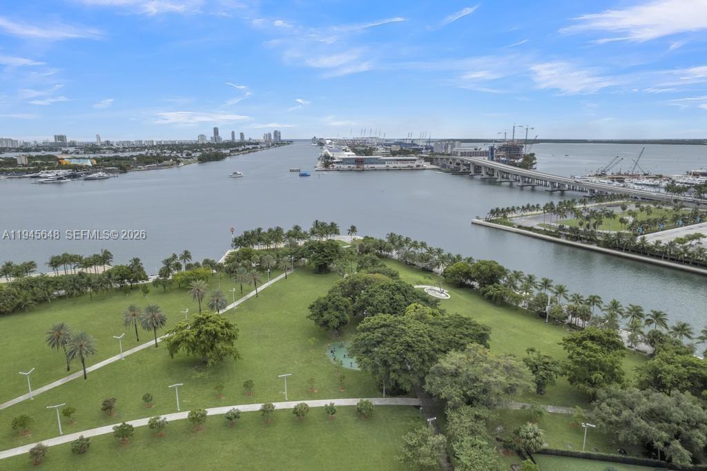 MARINABLUE CONDO - Residential