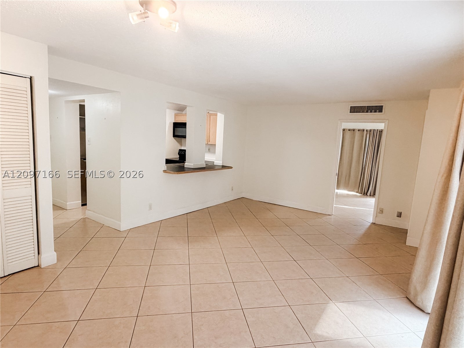 3304 Virginia St 5C