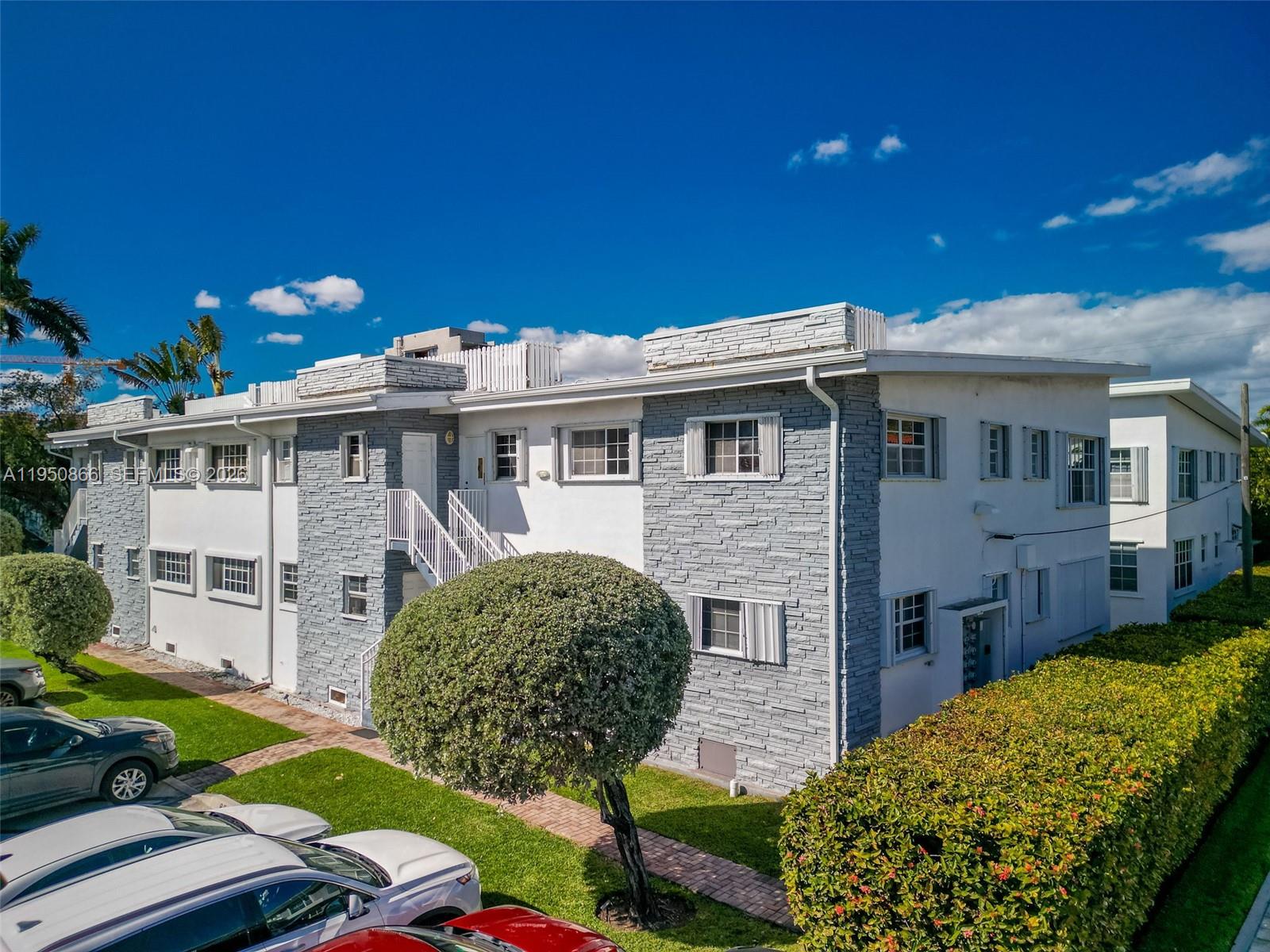 NORTHERN STAR CONDO - Residential