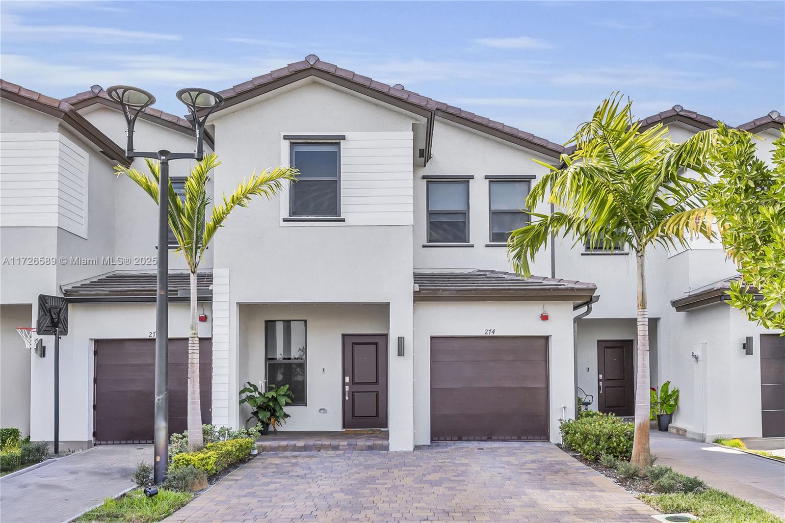 Property for Sale at 274 Sw 159th Pl, Pembroke Pines, Miami-Dade County, Florida - Bedrooms: 3 
Bathrooms: 3  - $630,000