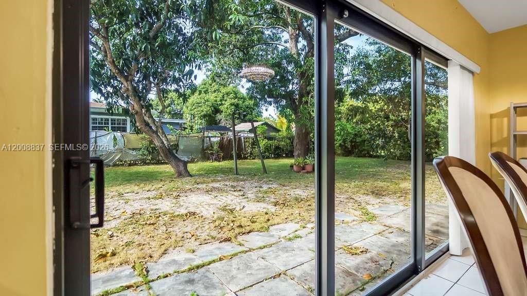 ARCH CREEK ESTS - Residential