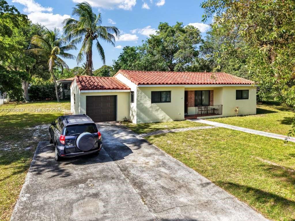 ARCH CREEK ESTS - Residential