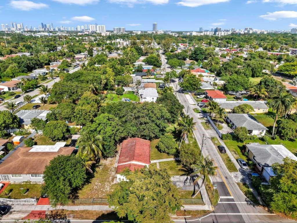 ARCH CREEK ESTS - Residential