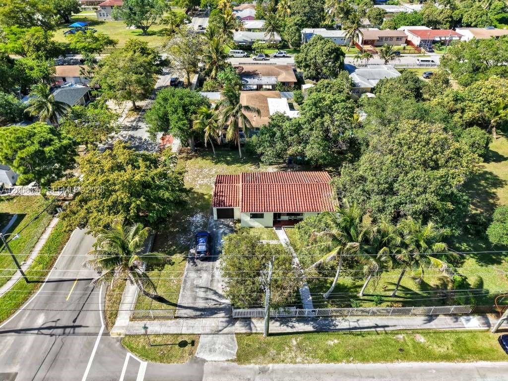 ARCH CREEK ESTS - Residential