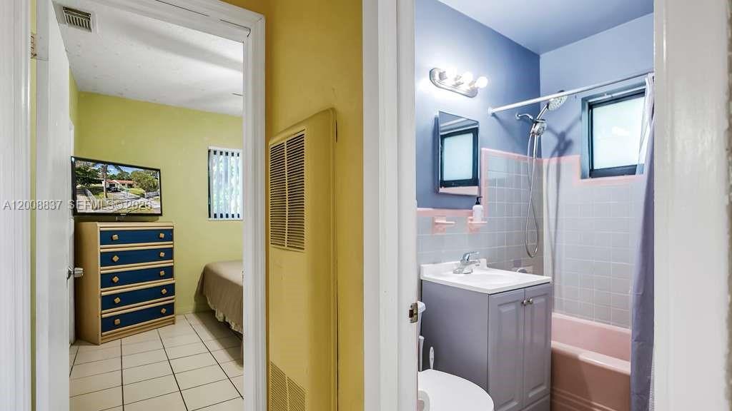 ARCH CREEK ESTS - Residential