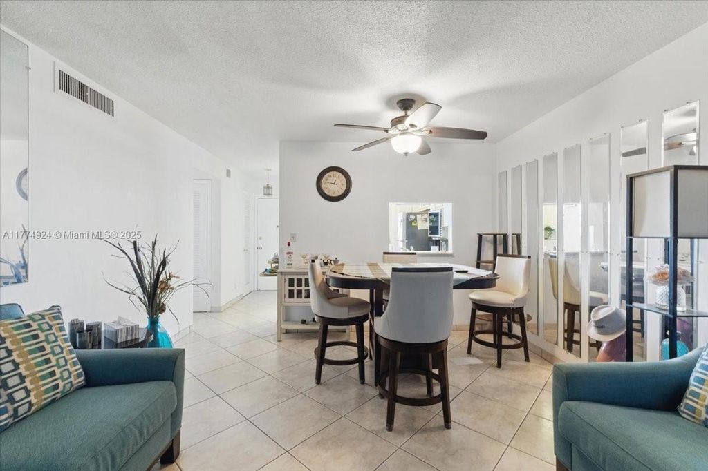 Photo of 219 NE 14th Ave #406, Hallandale Beach, FL 33009 (MLS # A11774924)