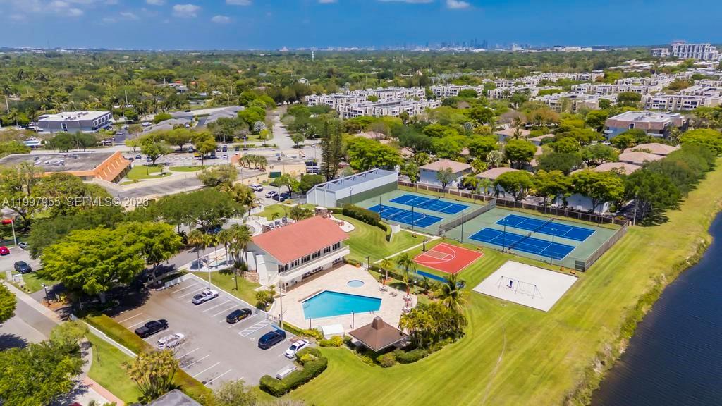 DADELAND PARK SUB - Residential