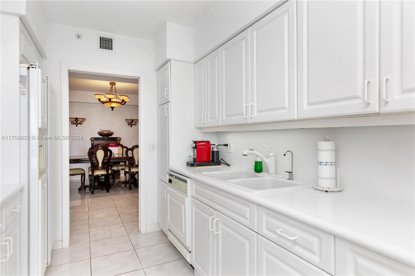 OCEANIA IV CONDO - Residential