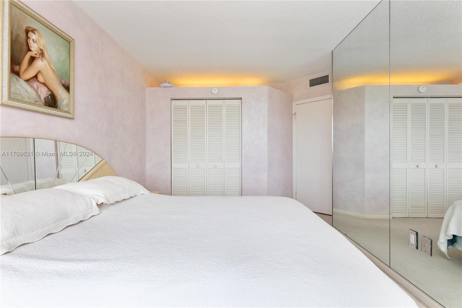 OCEANIA IV CONDO - Residential