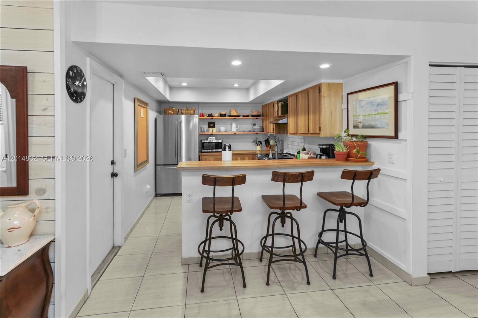 KINGS COURT WEST - Residential