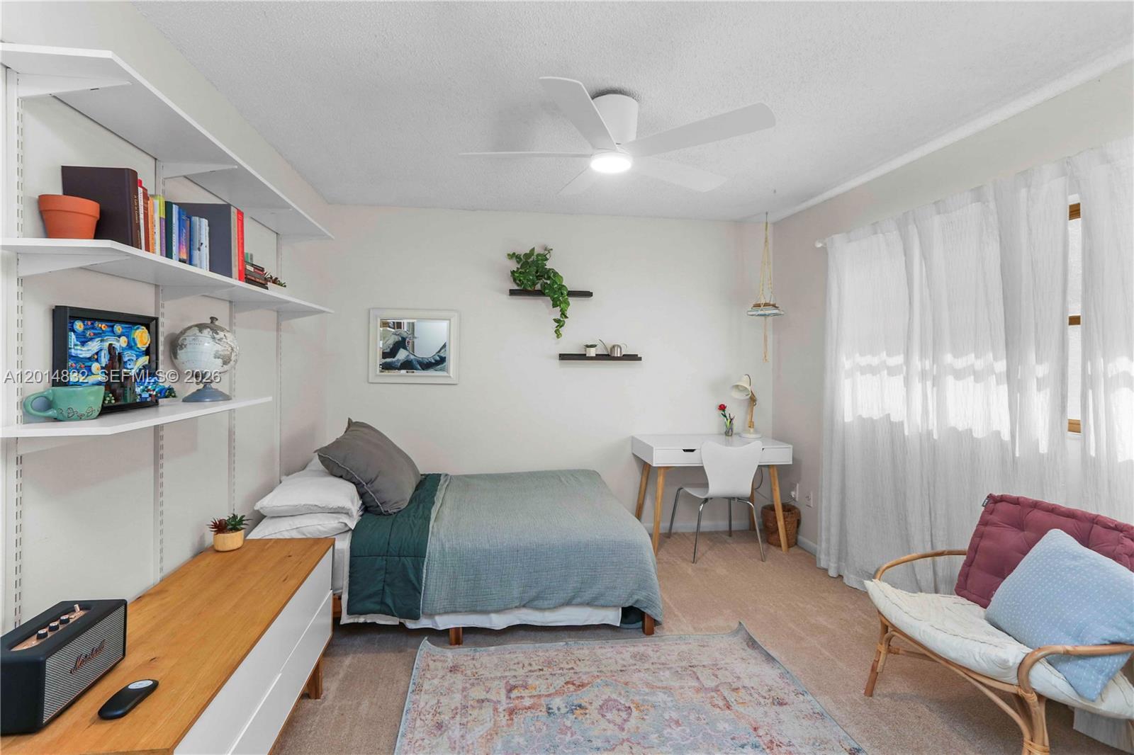 KINGS COURT WEST - Residential