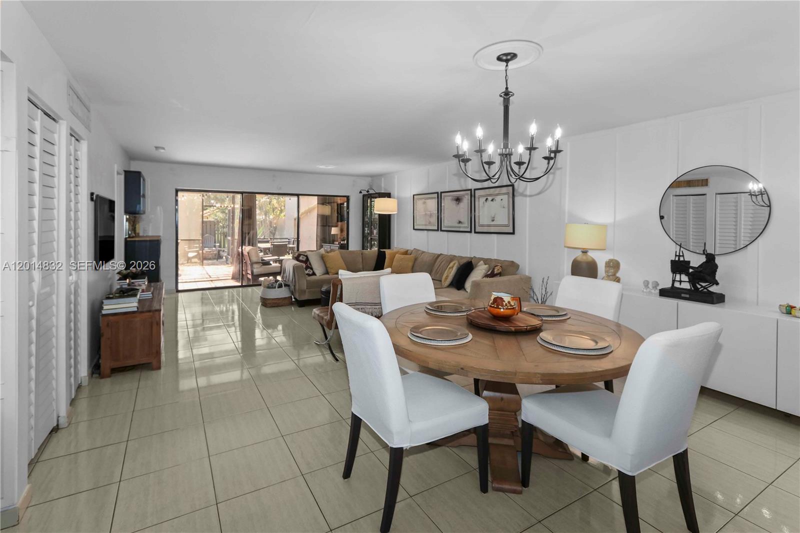 KINGS COURT WEST - Residential