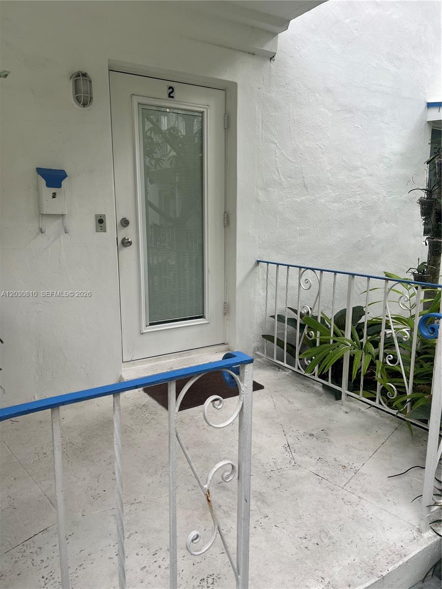 225 SE 16th Ave 2 - Image 1