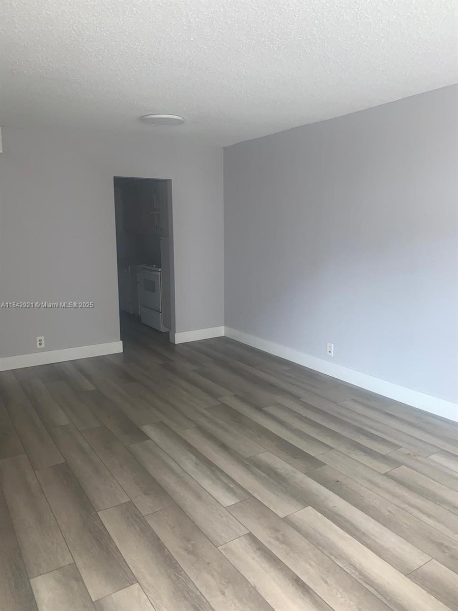2025 NE 164th St 606