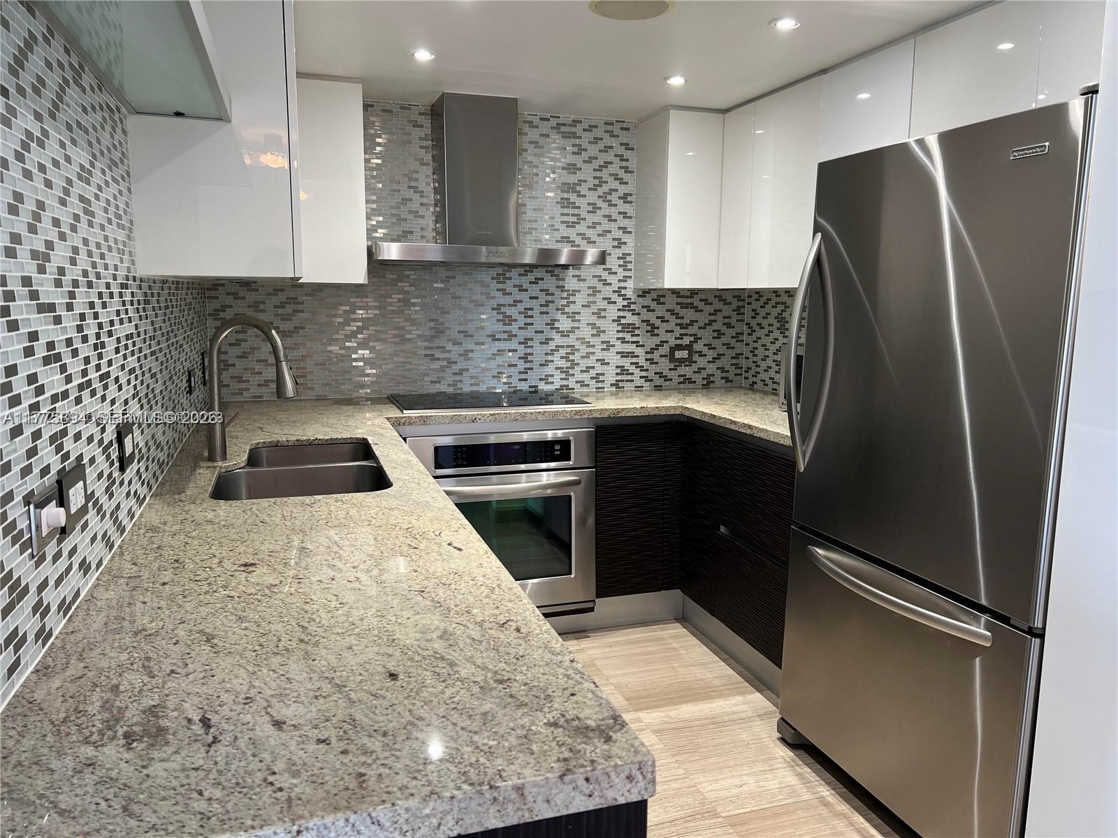 WATERVIEW CONDO - Land