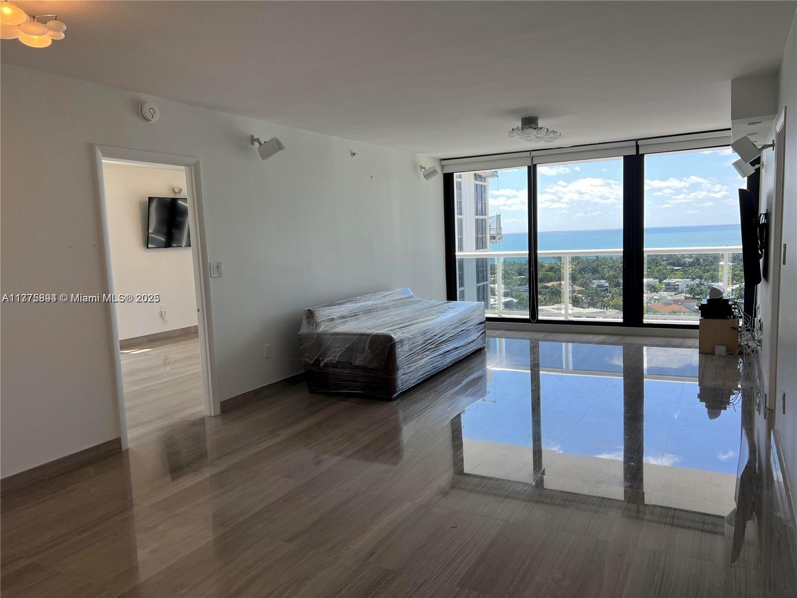 WATERVIEW CONDO - Land