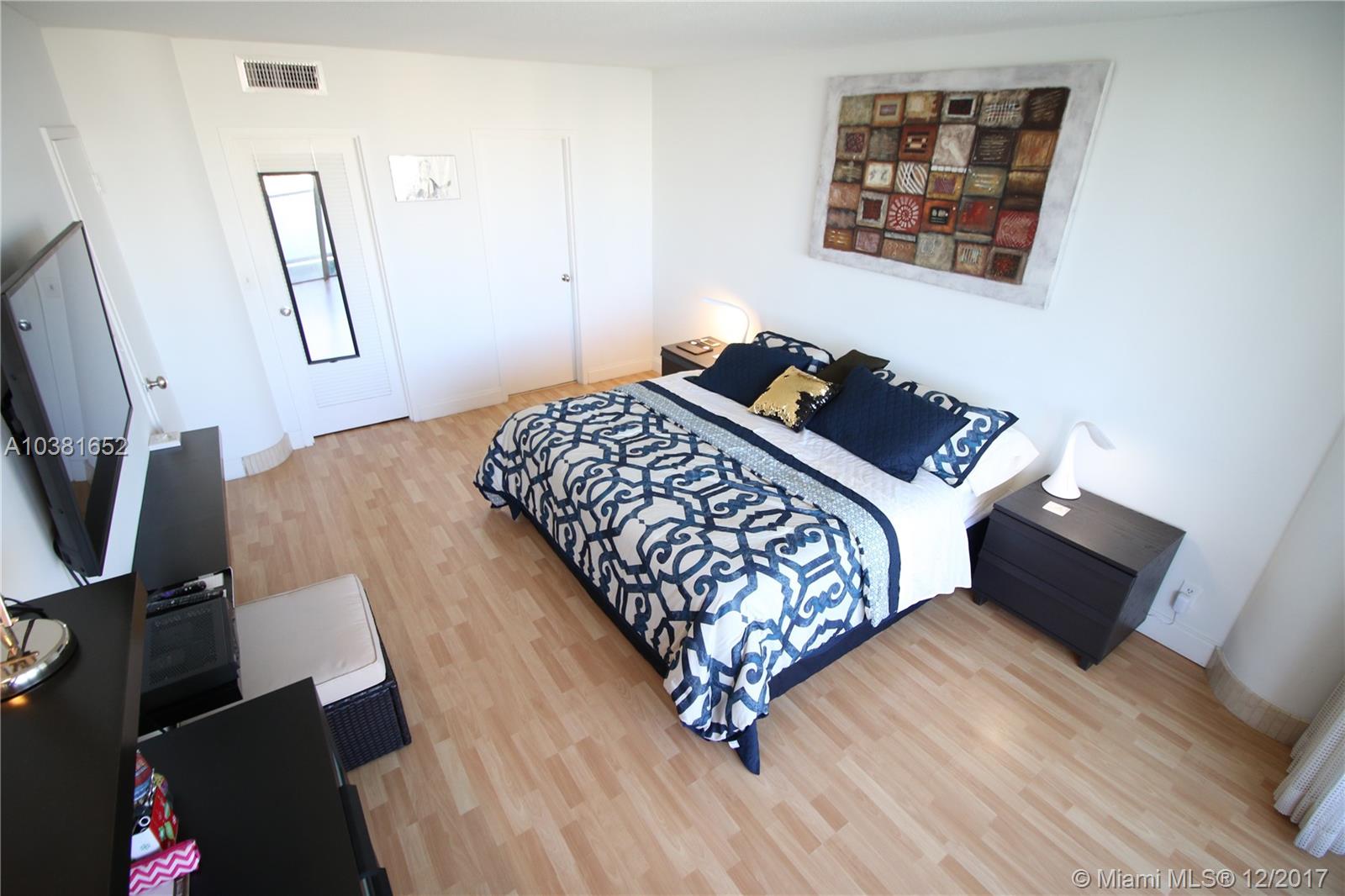 KING COLE CONDO - Residential Lease