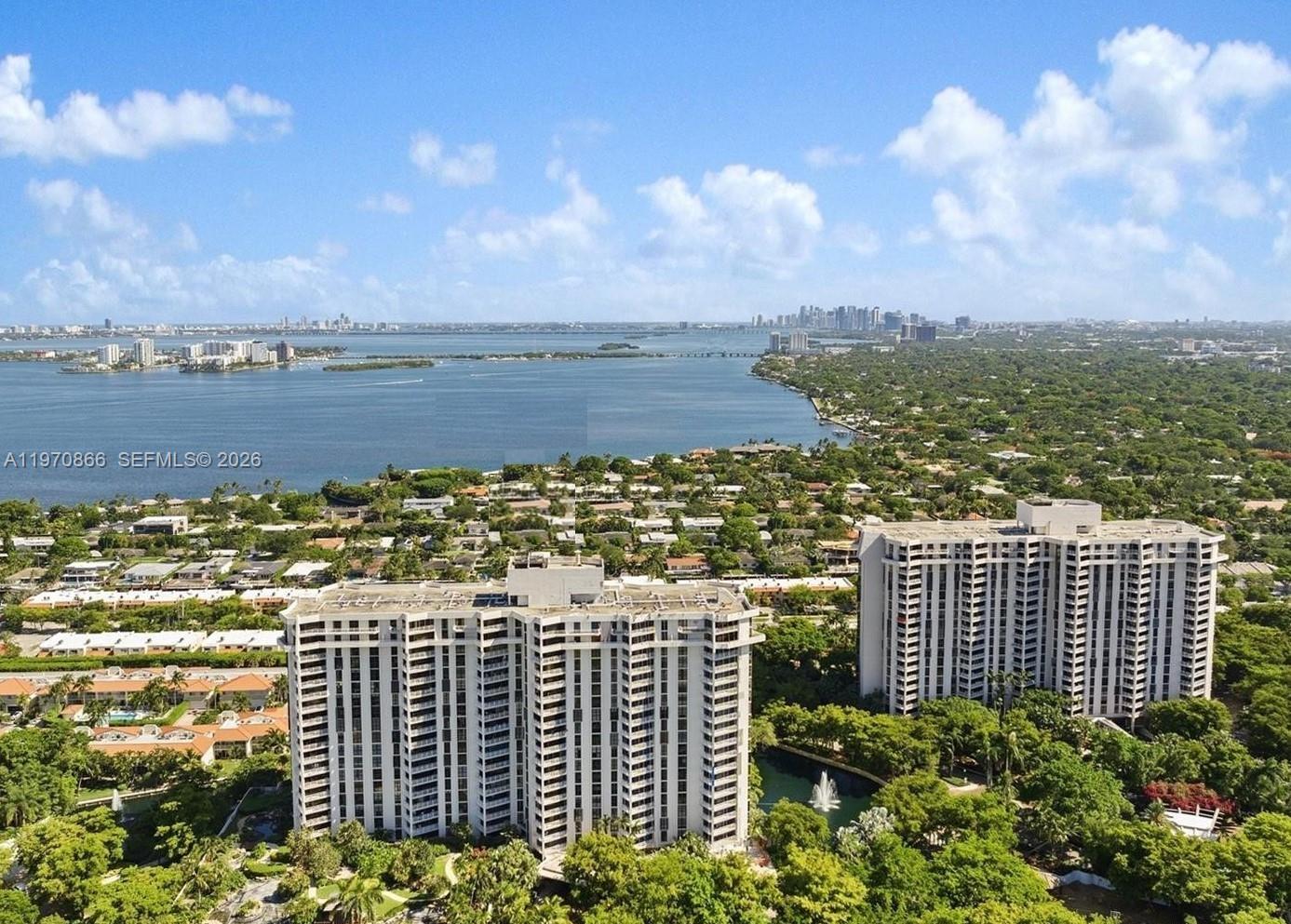 TOWERS OF QUAYSIDE CONDO - Residential