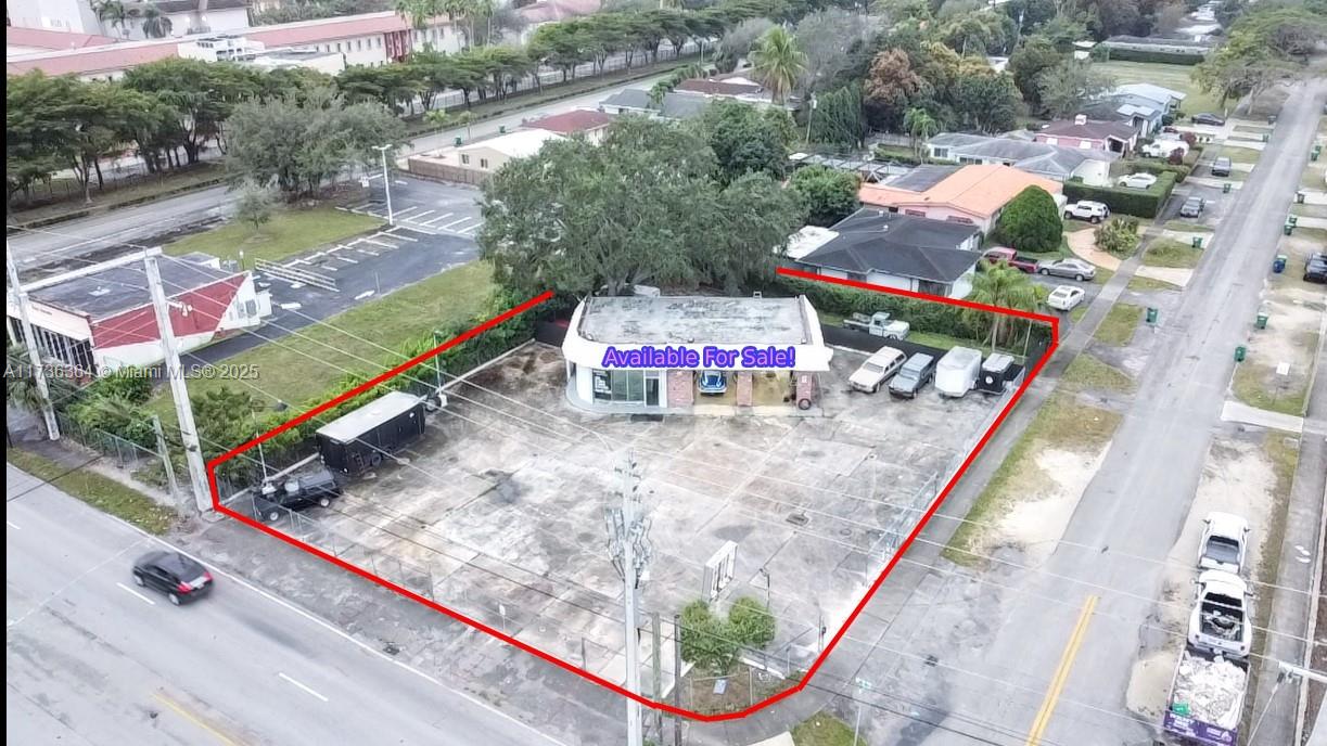 Available today — Real Estate and Licenses For Sale! This commercial corner lot features 16,635 sq. ft. (.38 acres) of land and a 1,567 sq. ft. building. It has operated as an established owner-user automobile service station since 1995, making it a prime opportunity for someone looking to carry forward its strong reputation and goodwill.
Located within walking distance of Barry University, just 1.4 miles from the I-95 expressway and 2.5 miles from Biscayne Blvd, the property is surrounded by thriving, well-established communities such as Miami Shores, Biscayne Park, and North Miami. It's also near prestigious private schools and the Miami Shores Country Club — all of which contribute to its value as a customer-driven, high-visibility, and profitable hub.