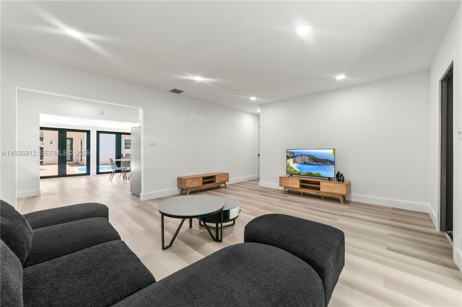 CROISSANT PARK - Residential Income