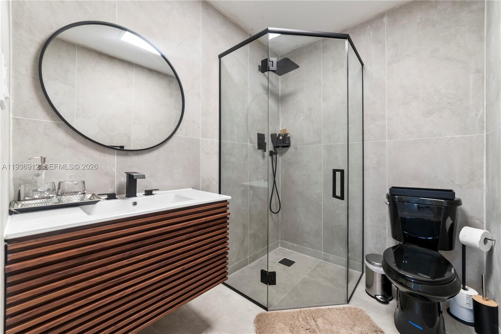 CROISSANT PARK - Residential Income